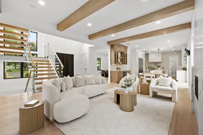 How Professional Photography Helps Buyers Before a Home Showing