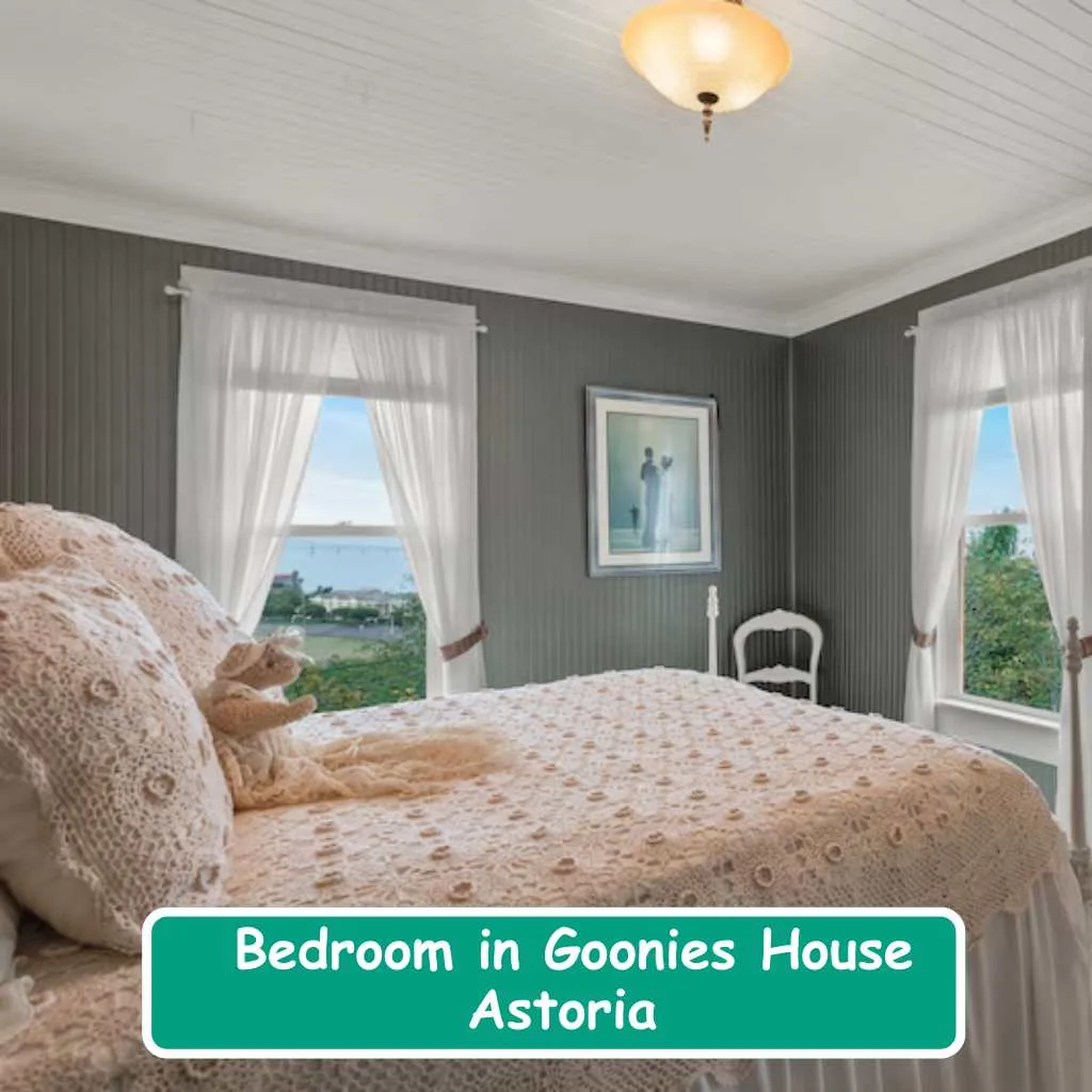 Bedroom in Goonies House Astoria